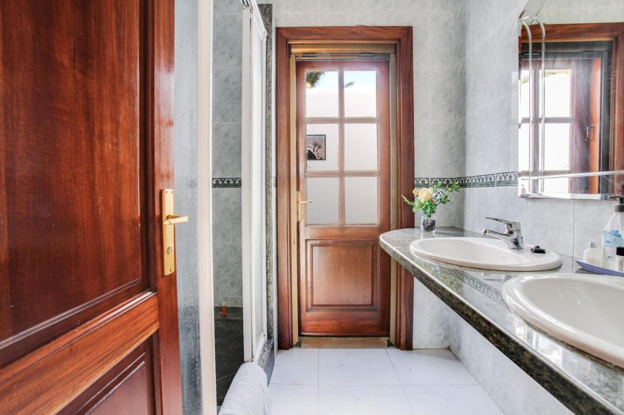 Villa Isa Playa Blanca  Ngoại thất bức ảnh